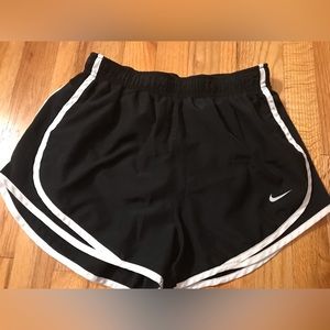Nike dry fit shorts size M
